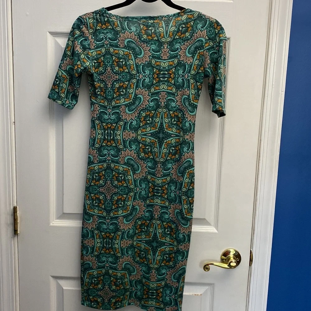 NWOT LulaRoe Julia Body Con Printed Dress, XXS